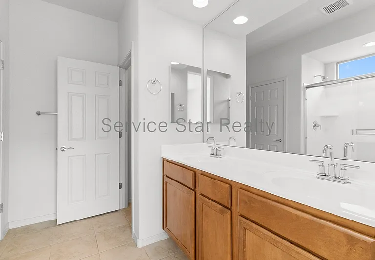 9031 W San Juan Ave — Photo 19