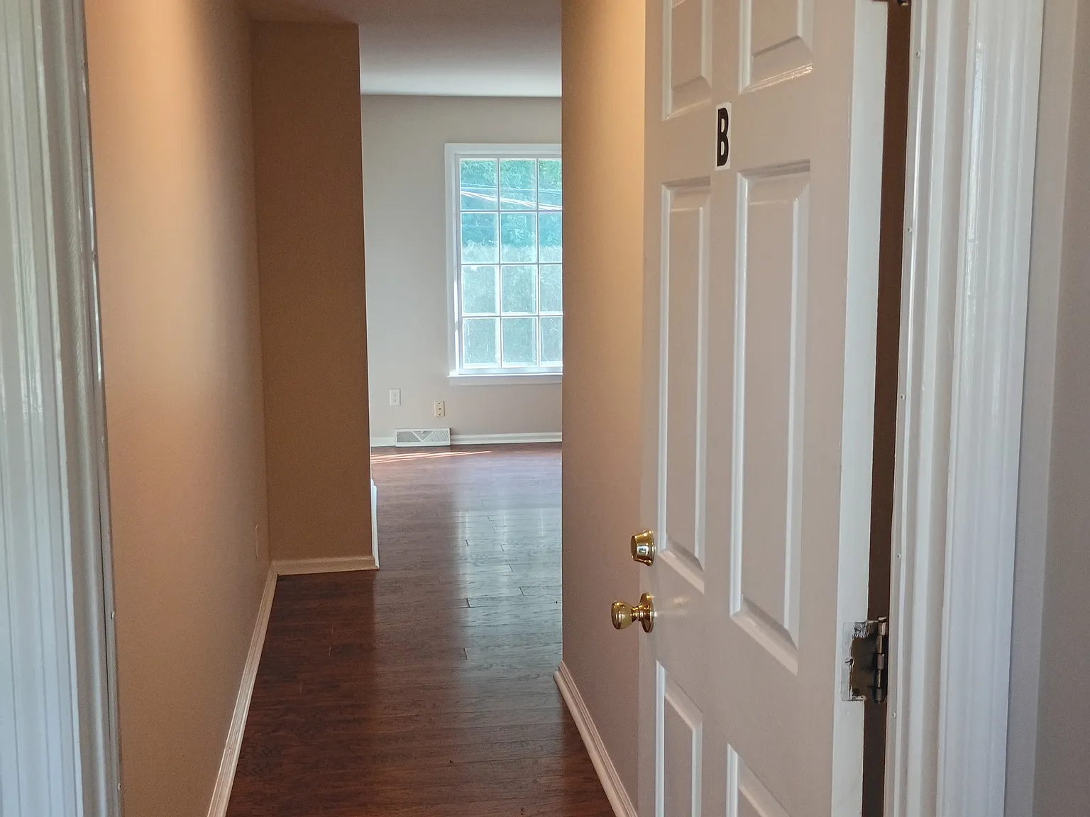 3 bed, 1500 sqft, $1,850 — Photo 4