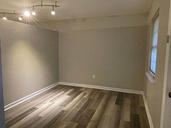 3rd image of 601 Janette Ave SW APT 7