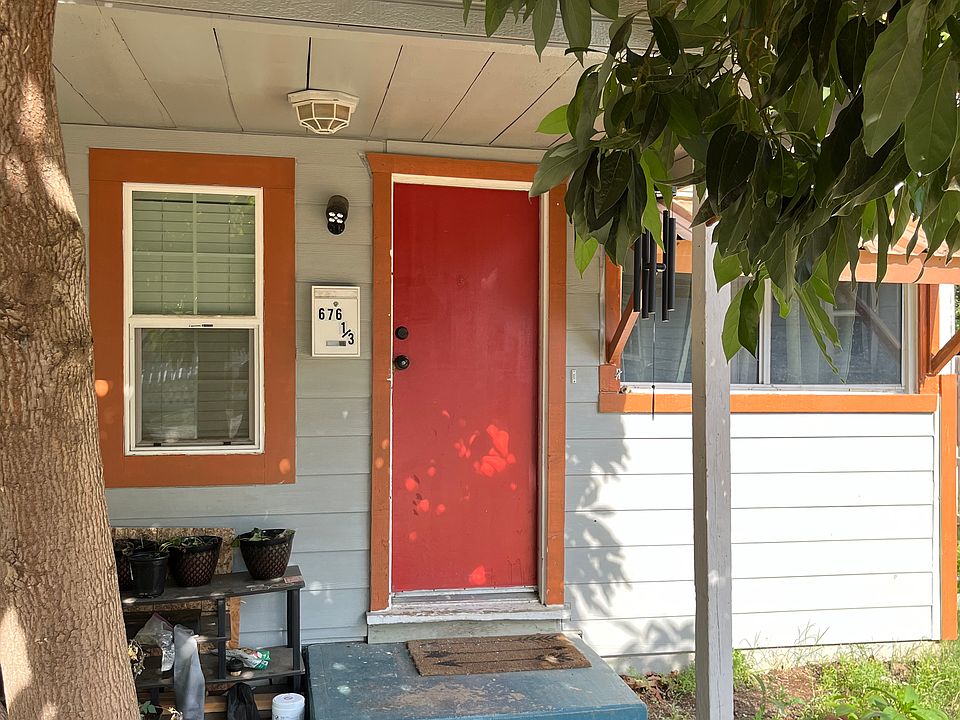 1st image of 676 1/3 Walnut St
