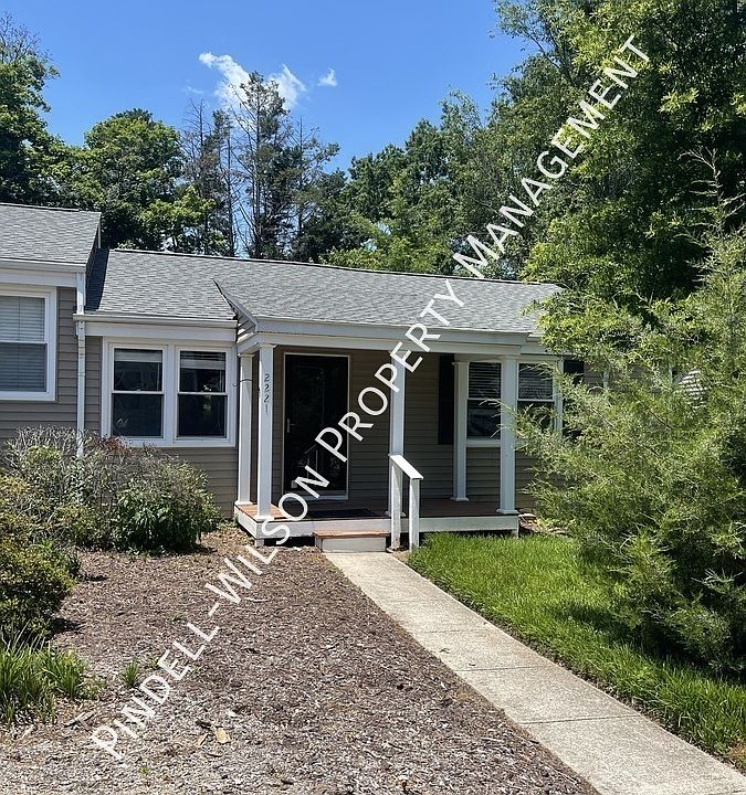 1st image of 2221 Bernard St