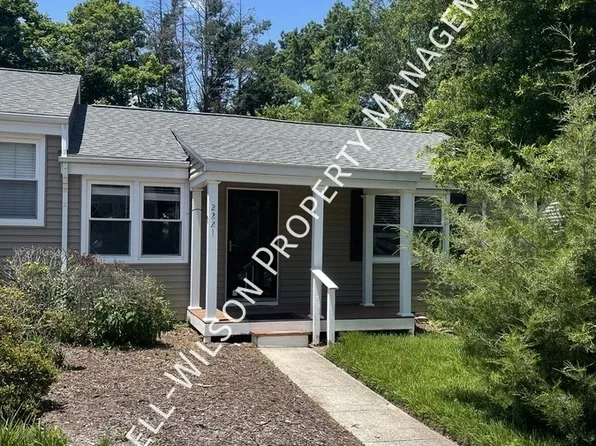 2221 Bernard St, Raleigh, NC 27608