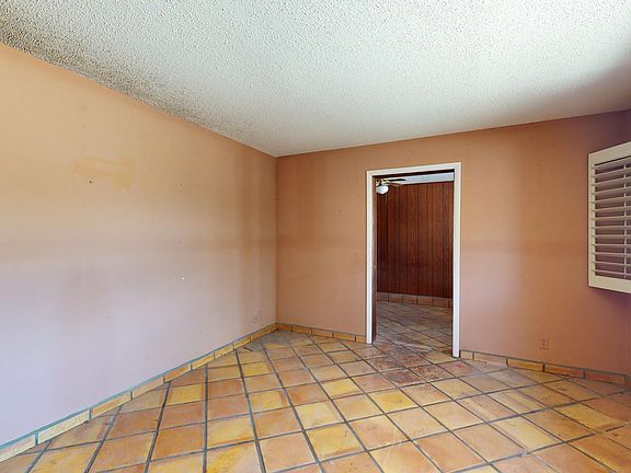 3rd image of 10316 Blackwood Ave