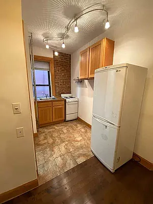 Rented by Compass | media 21