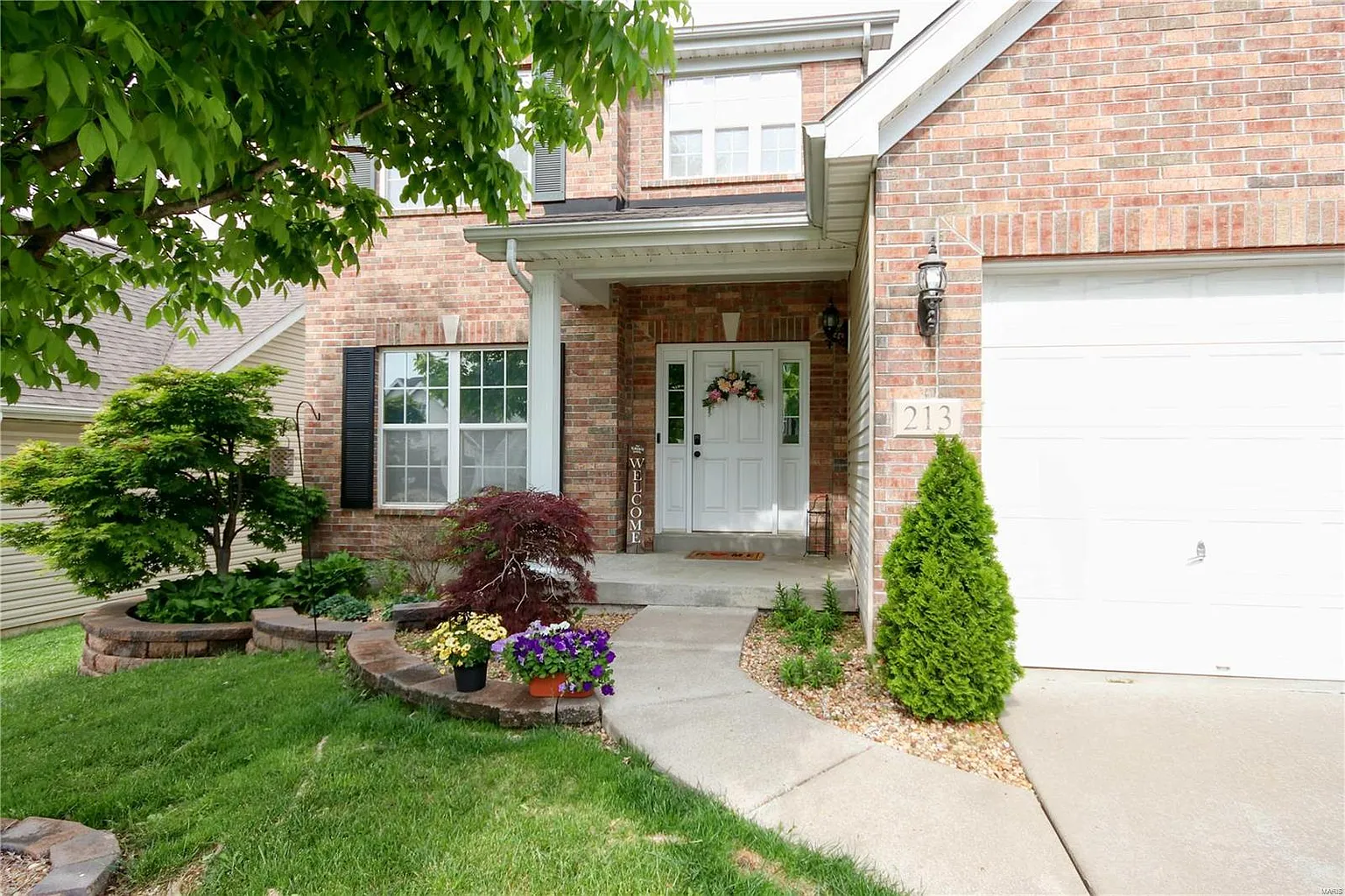 213 Hunters Heights Ct photo 1