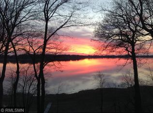 50 Peninsula Rd, White Bear Lake, MN 55110