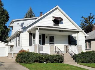 1703 Green Ave, Bay City, MI 48708