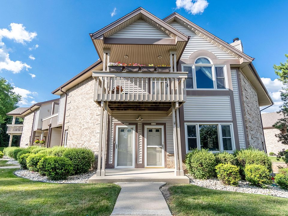 1st image of 3632 W Rawson Ave #3632