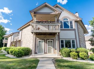 3632 W Rawson Ave #3632, Franklin, WI 53132