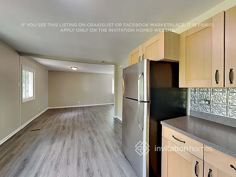1875 N Newport Rd — Photo 8