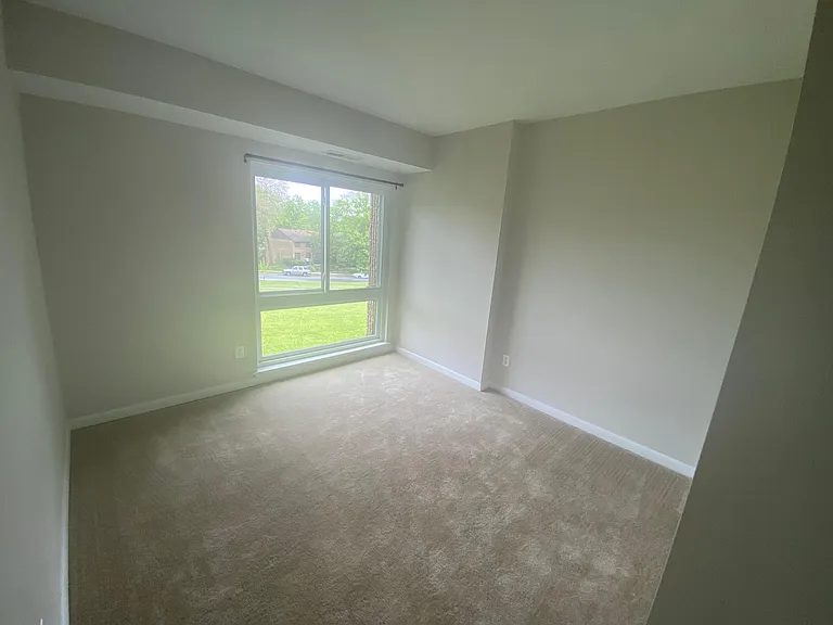 6087 Majors Ln #6 — Photo 12