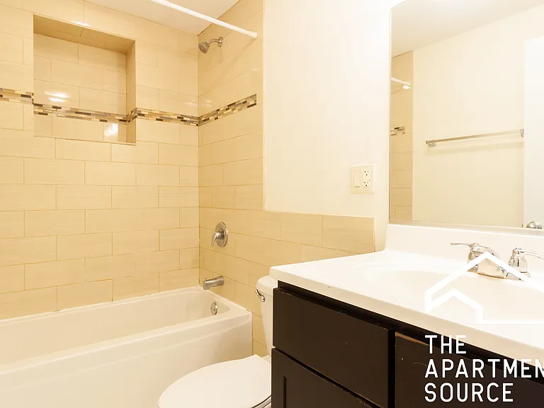 853 W Cornelia Ave #1N — Photo 13