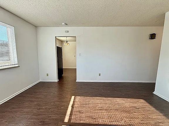 4th image of 217 S Newland St