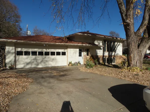 4223 Eldorado Ct, Sioux City, IA 51106