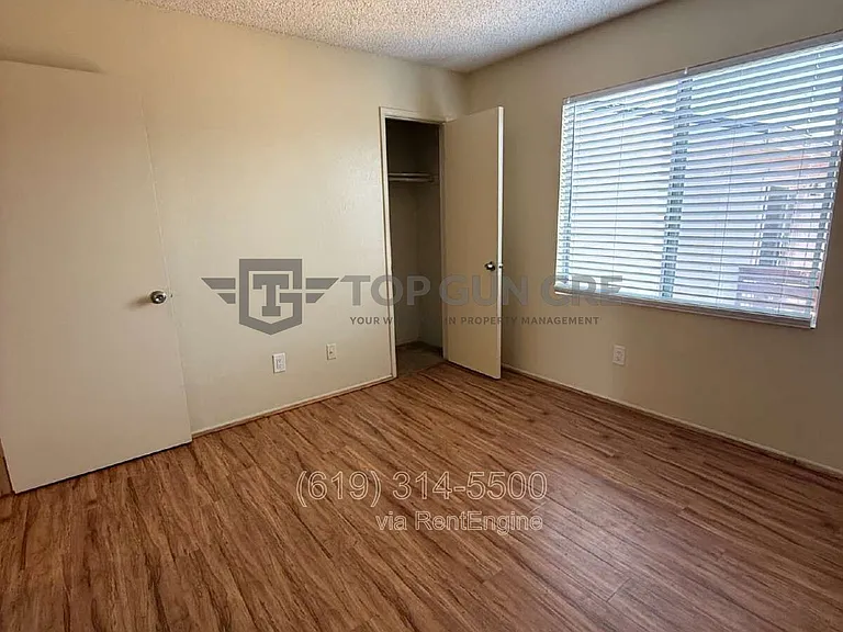 4767 34th St #6 — Photo 5
