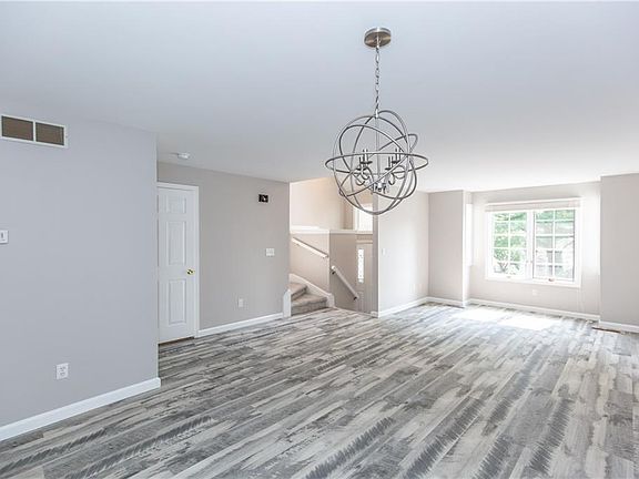 5th image of 8 Sparrow Cir #6