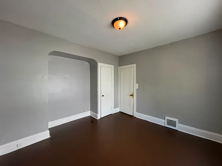 3697 E 146th St #1 — Photo 14
