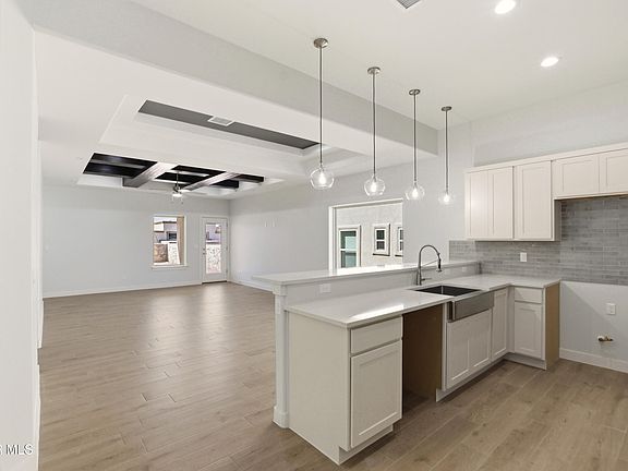 3rd image of 773 Cedarwood Dr