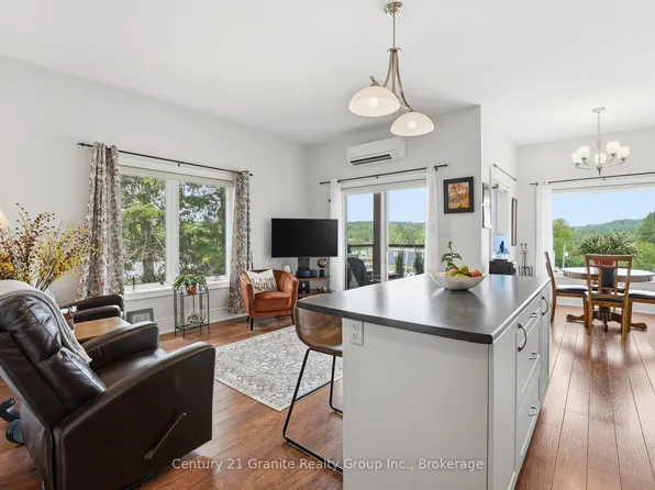 9 Newcastle St #303, Minden Hills, ON K0M 2K0