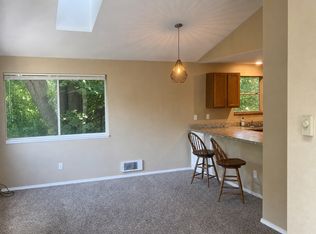 1207 NE 55th St APT A, Seattle, WA 98105