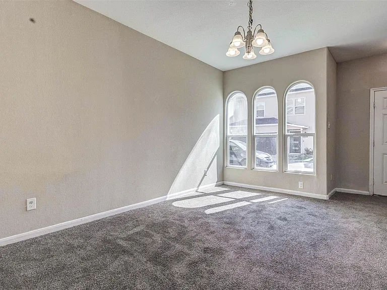 8622 Torcello St — Photo 13