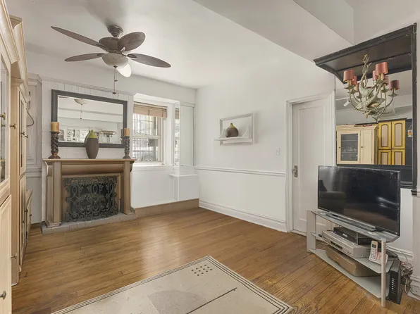 400 Riverside Drive image 11 of 21