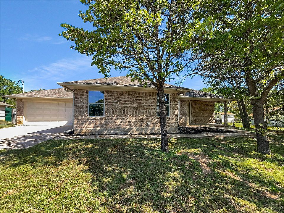 1st image of 1712 Willow Wood Dr