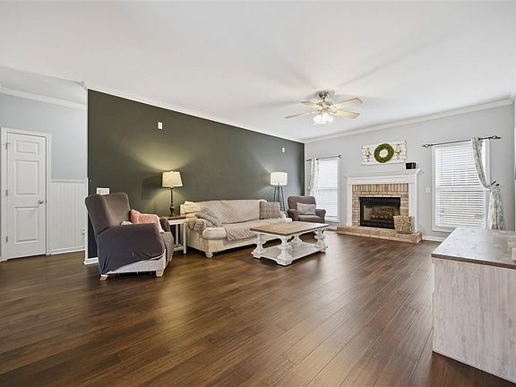 4th image of 6850 Heardsville Rd