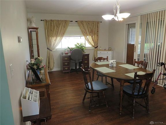 4th image of 3113 Gardenia Dr