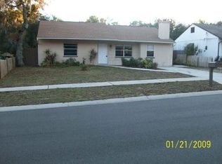 816 Pine St, Tarpon Springs, FL 34689