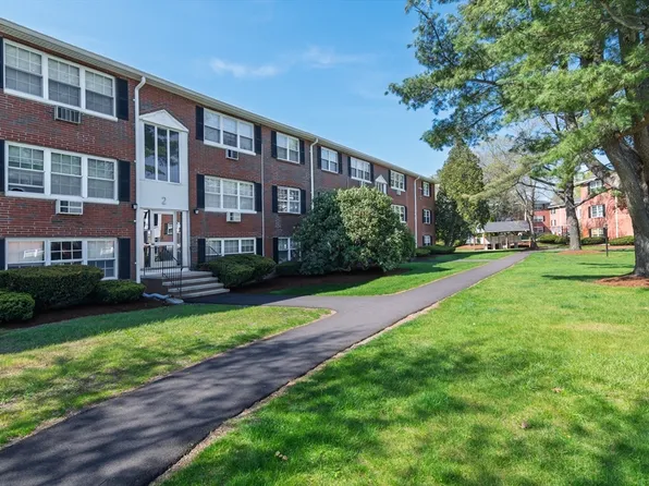 2 Tara Dr Unit 11, Weymouth, MA 02188