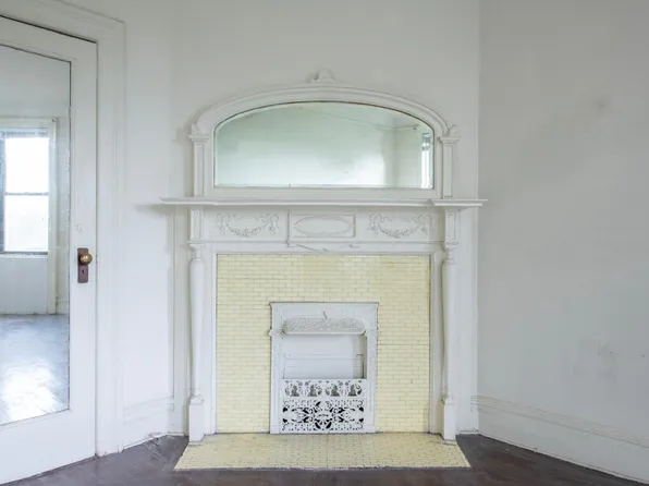 194 Riverside Drive image 10 of 26