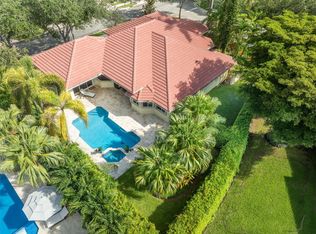 1562 Island Way, Weston, FL 33326