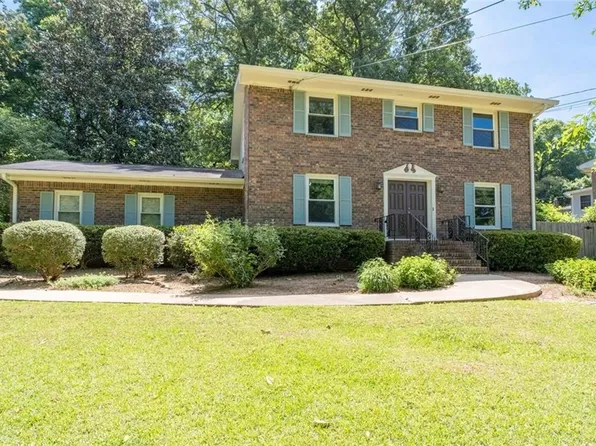 5147 Charmant Pl, Dunwoody, GA 30360