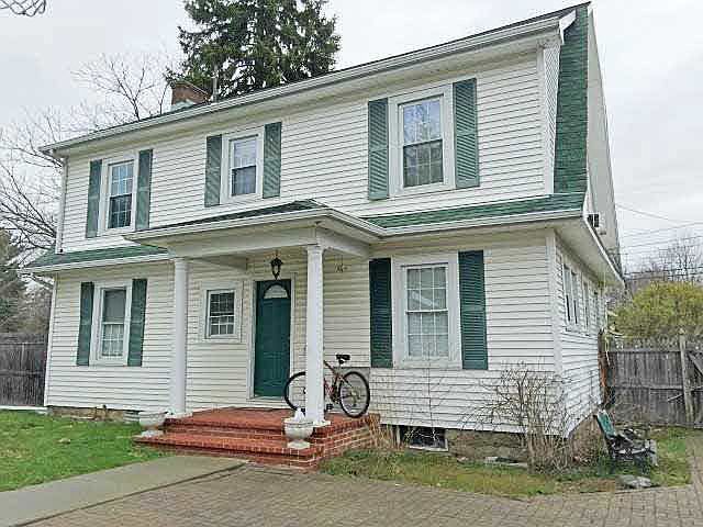 1st image of 1083 Violet Ave