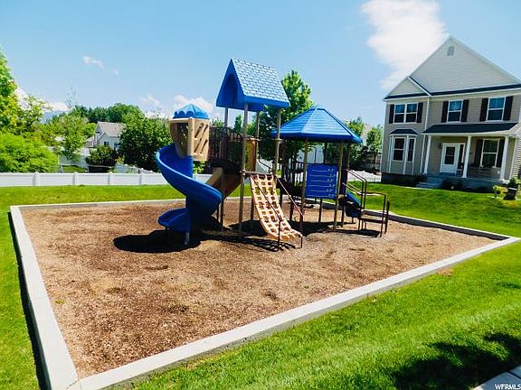 5th image of 1532 W Kinloch Way
