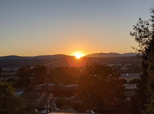 305 NW 4th St, Renton, WA 98057