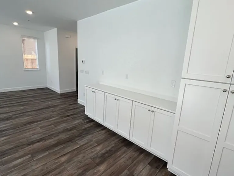 4049 Sprout St — Photo 10