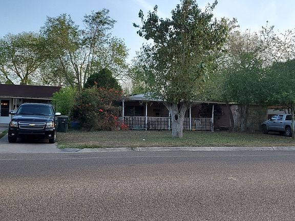 3rd image of 2208 E Grimes St