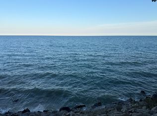 426 13th St, Kenosha, WI 53140