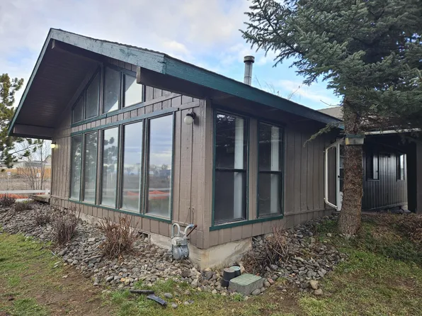 406 NW Birdie Ln, Madras, OR 97741