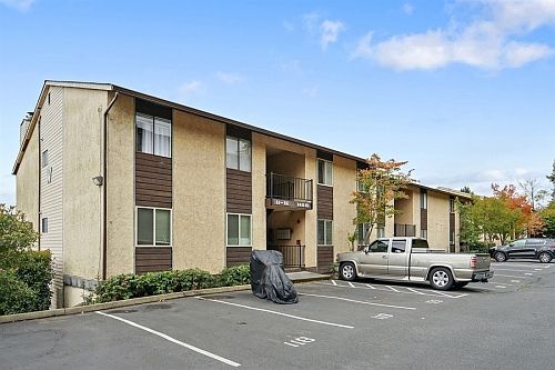 Kingsgate Ridge Condominiums