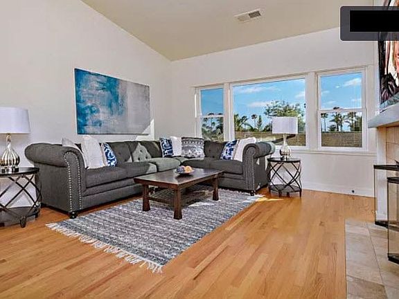 Large Family Area with Vaulted Ceilings