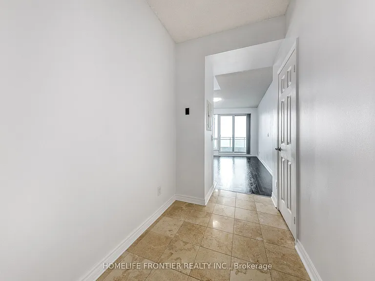 18 Holmes Ave #1712 — Photo 4