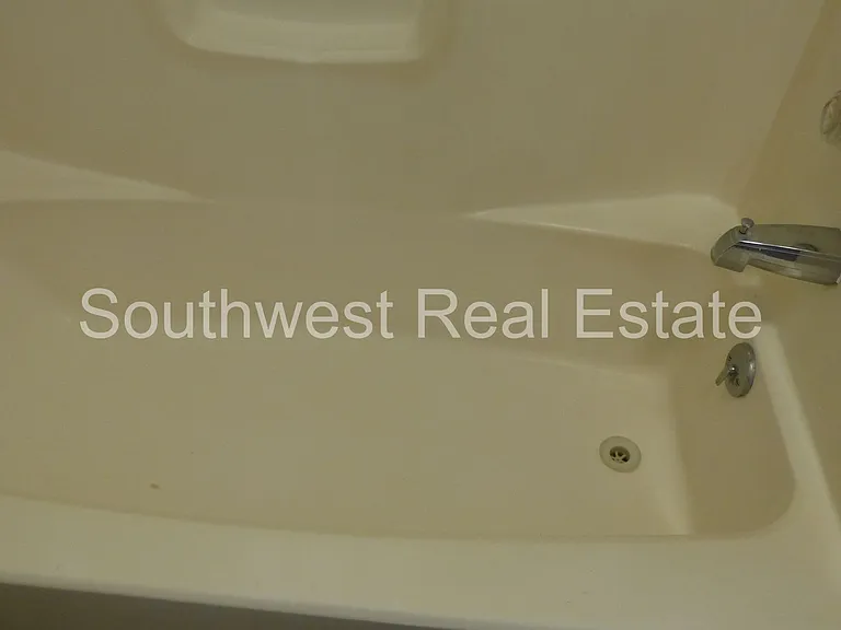 1220 W. Manana Blvd. — Photo 18