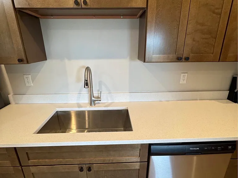 600 W Hickory St #8 — Photo 8