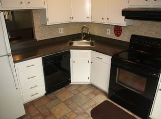 28 Centennial Rd, Telford, PA 18969