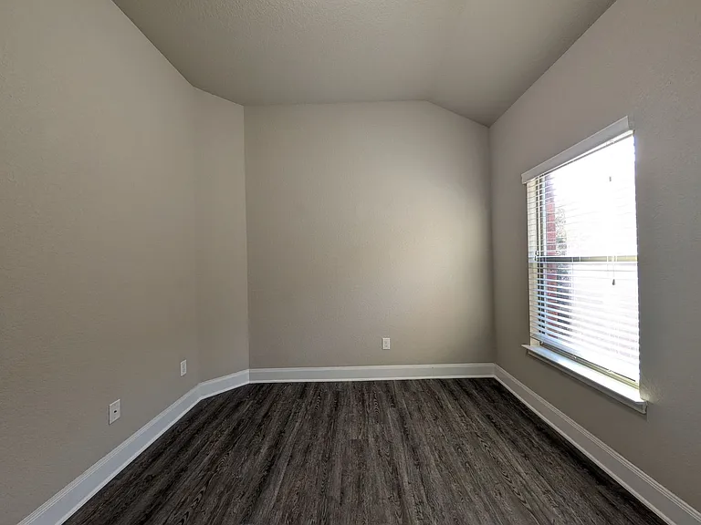 1209 Old FM 306 — Photo 21