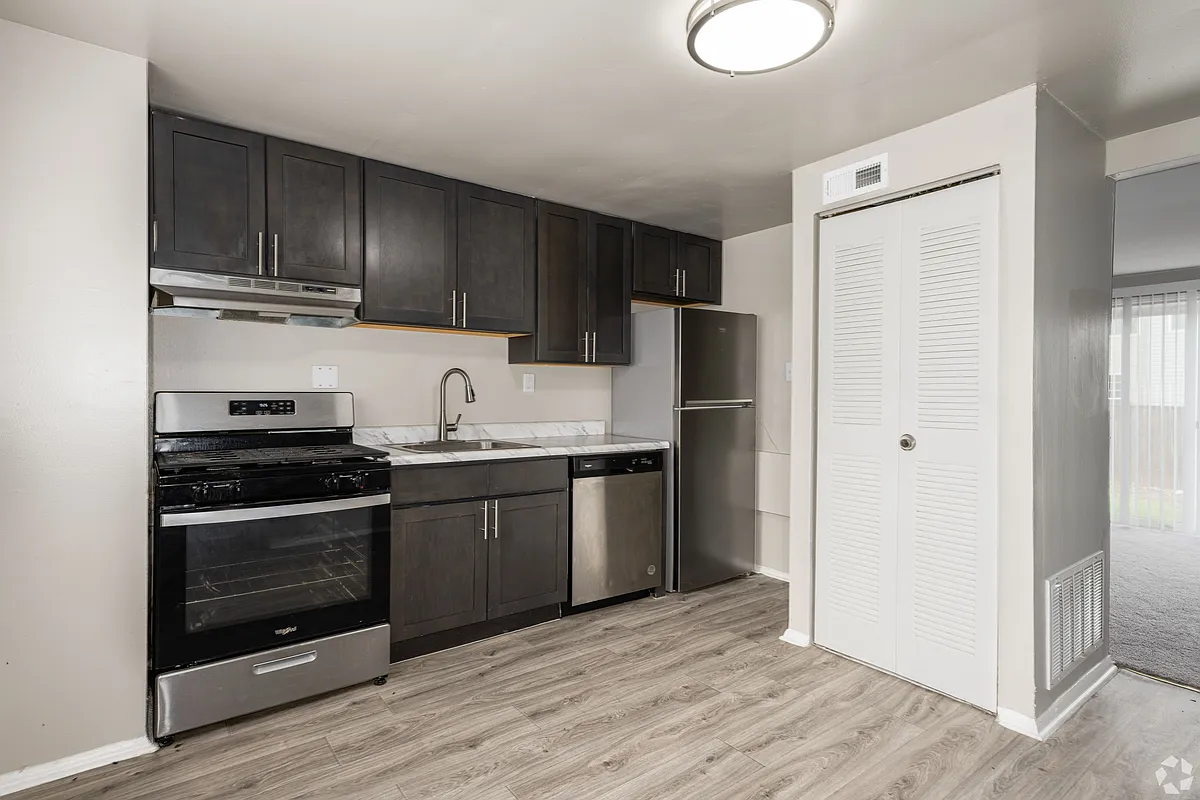 Floor plan 2 Bedroom UG + Washer/Dryer