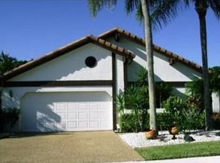 11162 Clover Leaf Cir, Boca Raton, FL 33428